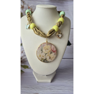 Колие Шал Заек