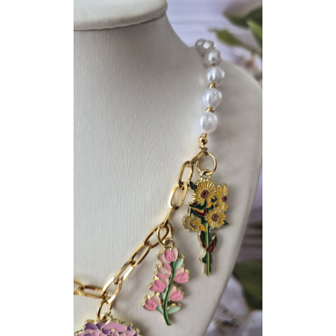 Necklace Spring Flow
