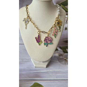 Necklace Spring Flow