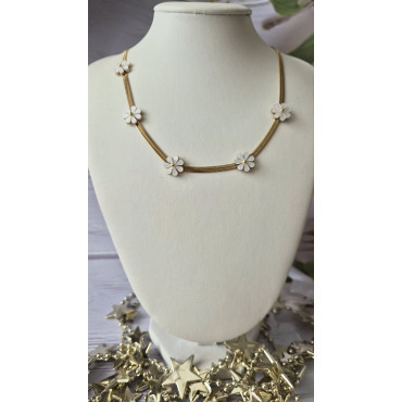 Necklace Flower Garden in Pearls