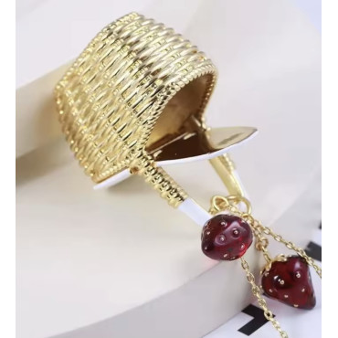 Колие Ягодки в Кошница