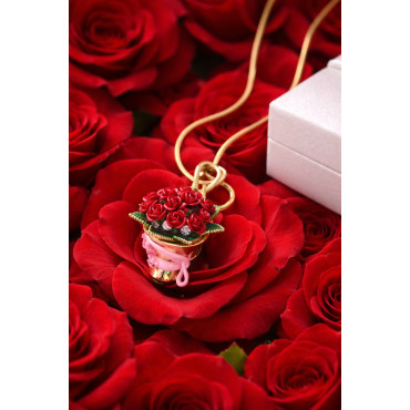 Колие Букет Рози